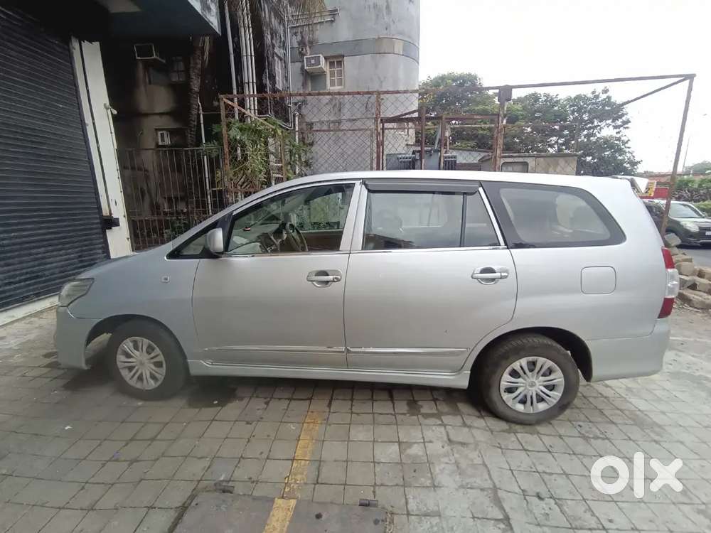 Toyota Innova 2010 Diesel 37600 Km Driven