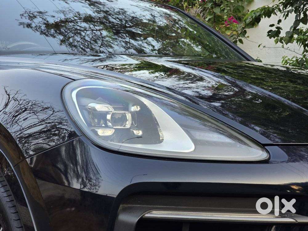 Porsche Cayenne Platinum Edition, 2022, Petrol