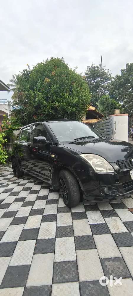 Well Maintained With Mileage Of 20-25kmpl