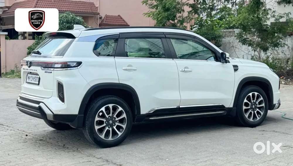 Maruti Suzuki Grand Vitara 1.5 Alpha Smart Hybrid Dual Tone, 2023, P..