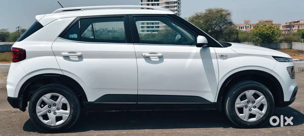 Hyundai Venue 1.2 S Plus, 2021, Petrol