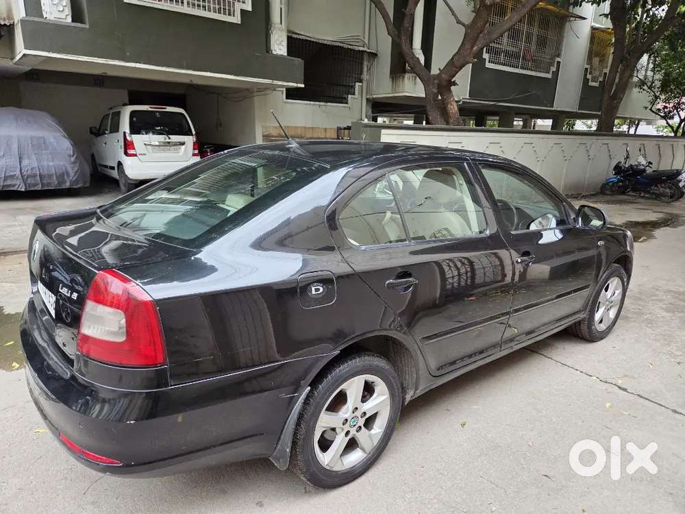 Skoda Laura Elegance 2011