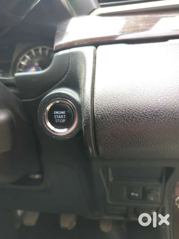 Toyota Innova Crysta 2018 Diesel Manual