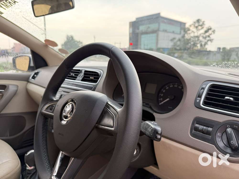 Skoda Rapid 1.6 Mpi Ambition, 2014, Petrol