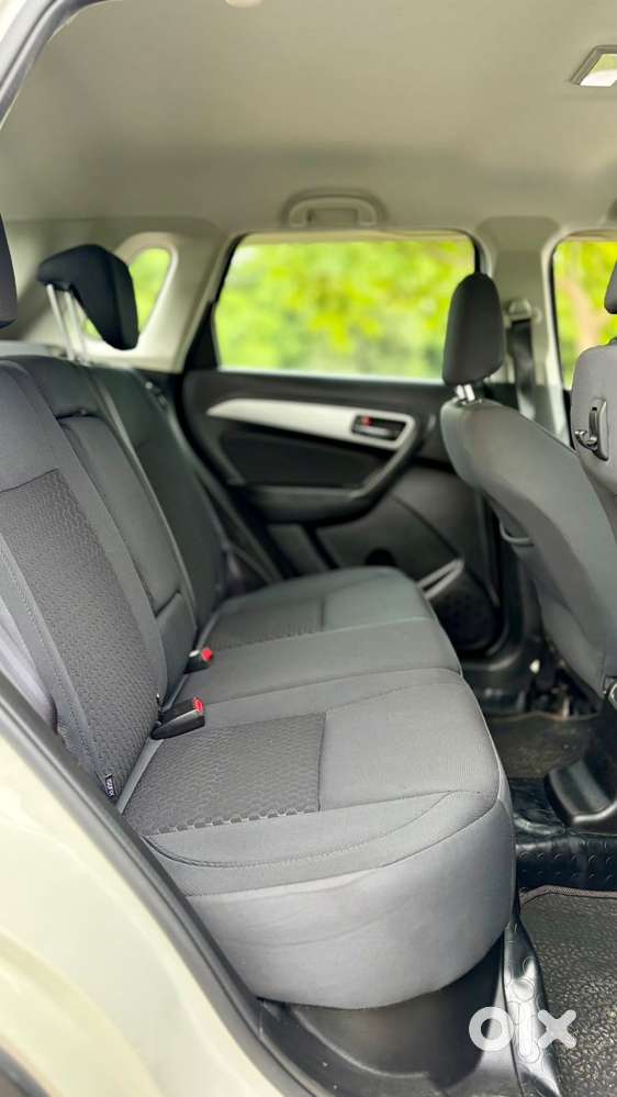 Maruti Suzuki Brezza 1.5 Zxi At Smart Hybrid, 2021, Petrol