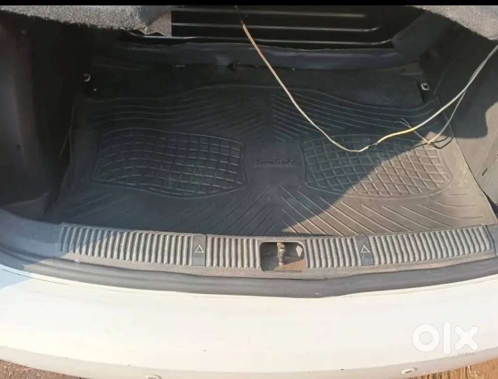 Skoda Fabia 2010 Petrol 64000 Km Driven