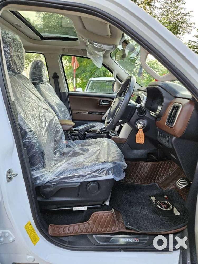 Mahindra Scorpio N Z8 Select Diesel At 2wd 7-seater, 2025, Diesel