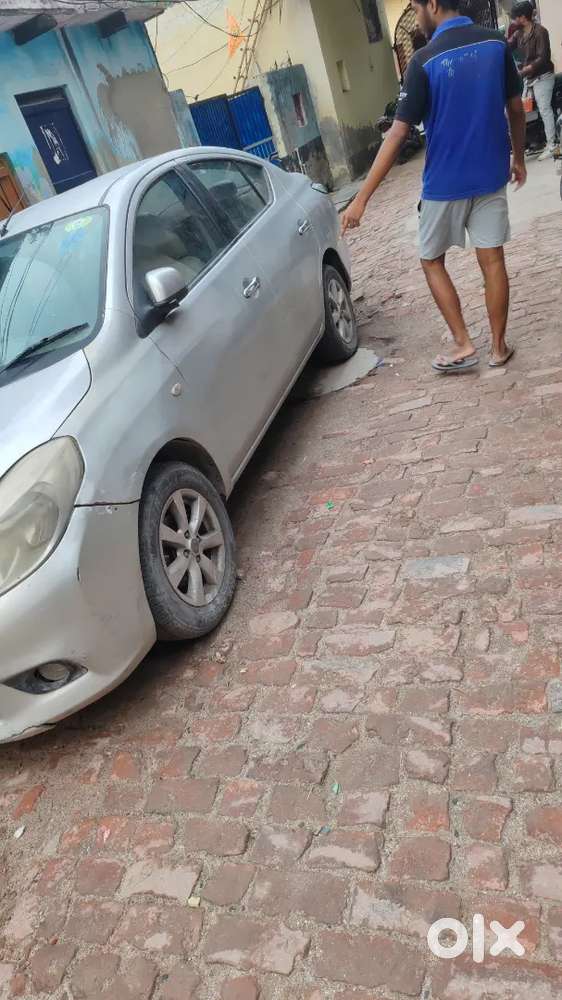 Nissan Sunny Petrol 2012