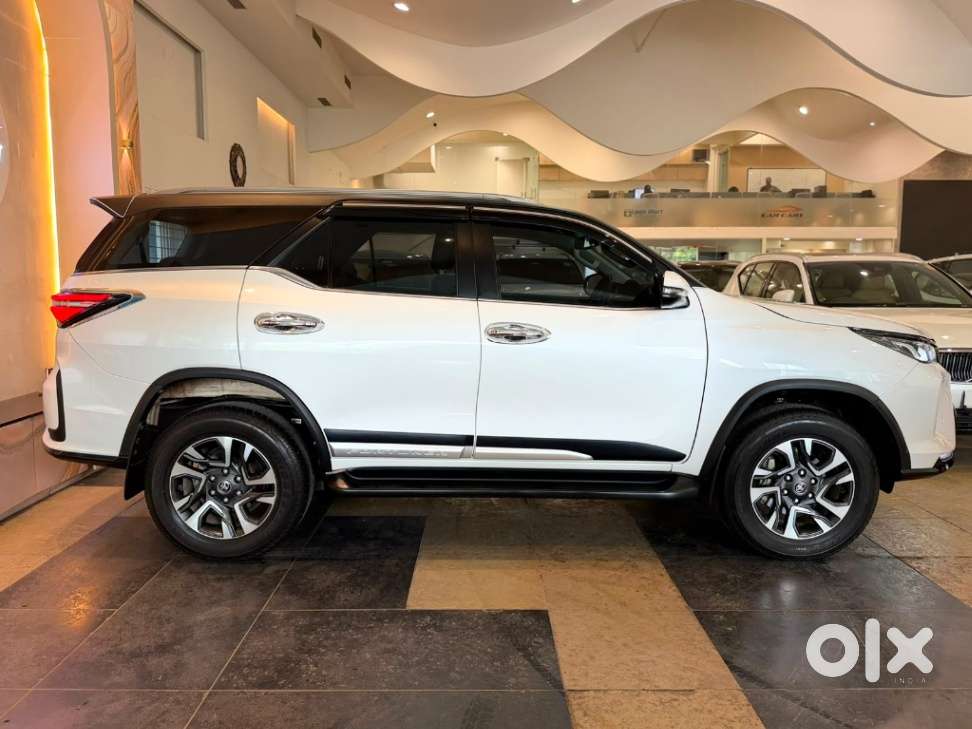 Toyota Fortuner Legender 4x2 At 2.8, 2024, Diesel
