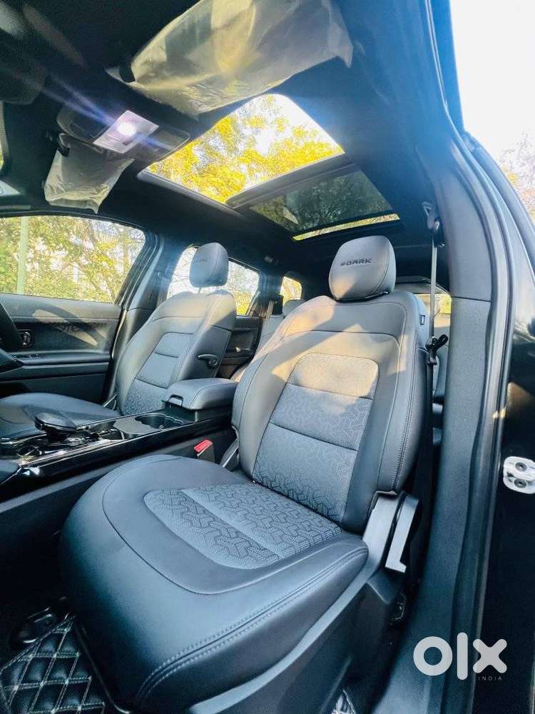 Tata Safari Adventure X Plus 7 Str Dark Edition At, 2024, Diesel