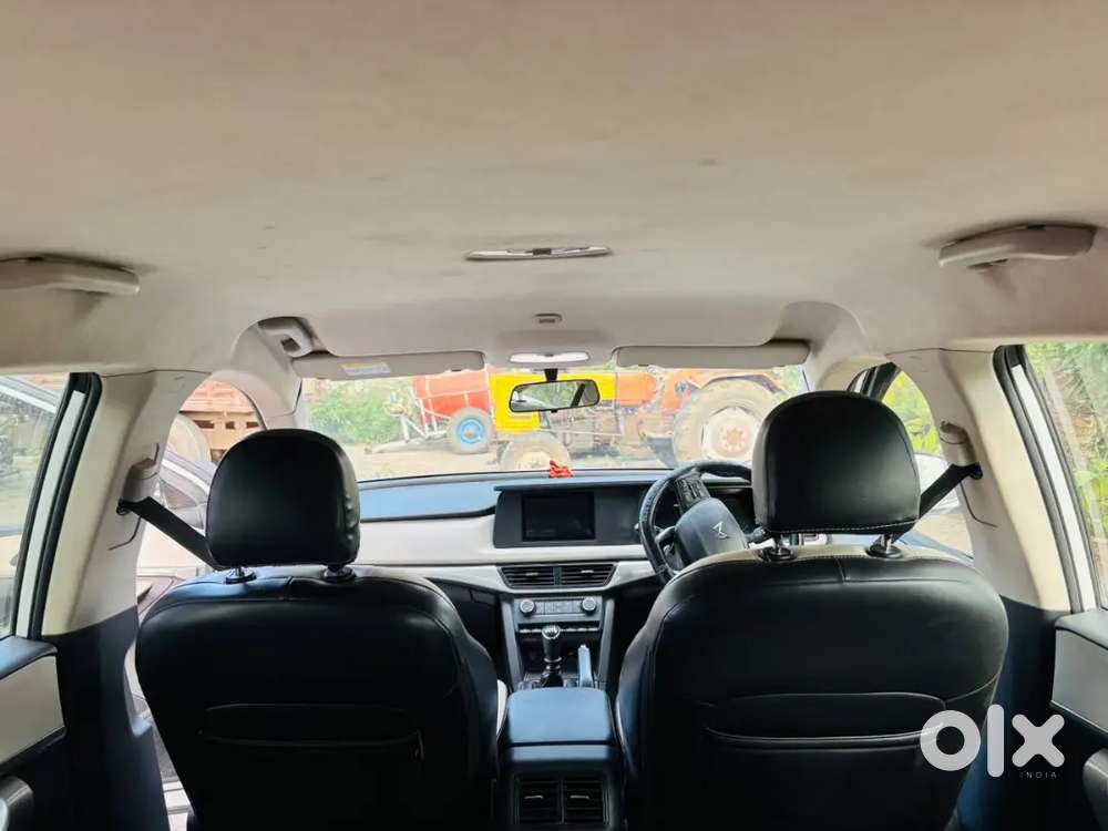 Mahindra Xuv700 Diesel Mt 2022