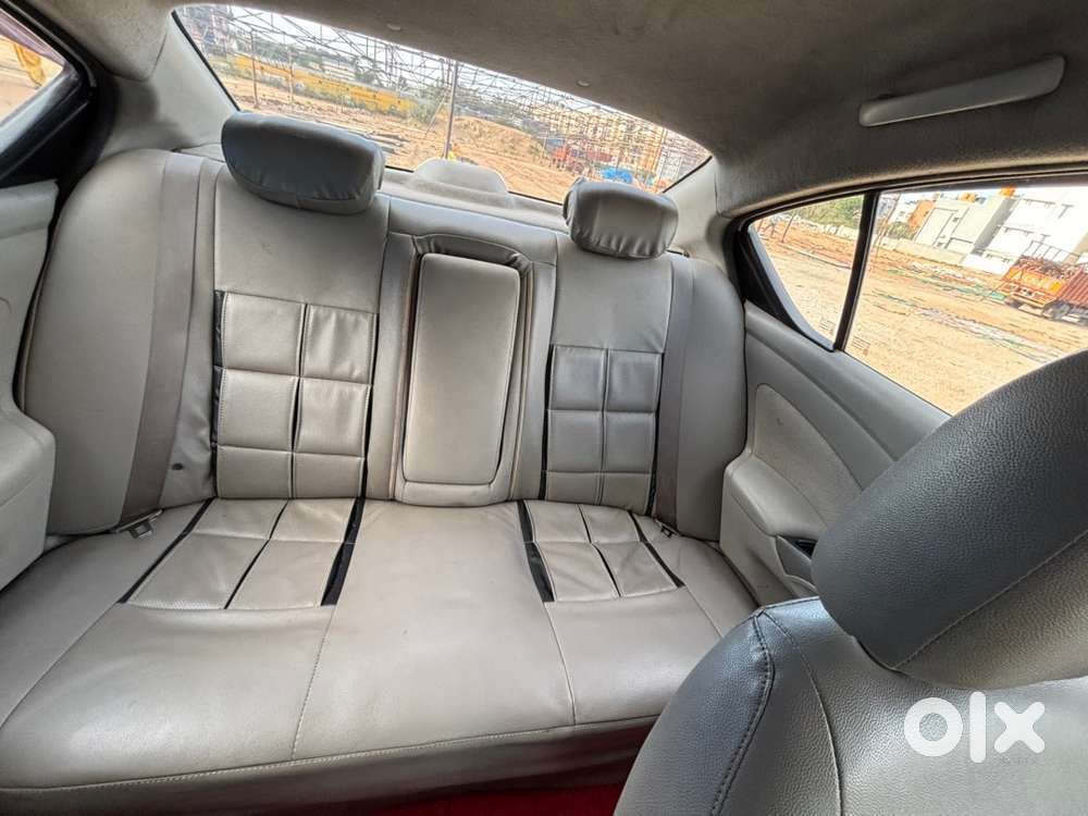 Nissan Sunny Xv Diesel - Top End  Push Button Start  Climate Control