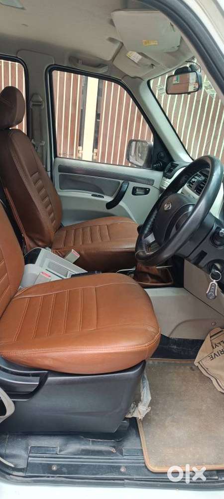 Mahindra Scorpio 1.99 S4 Plus, 2017