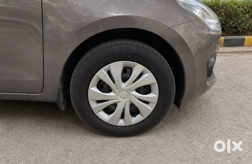 Maruti Suzuki Swift Vxi, 2023, Petrol