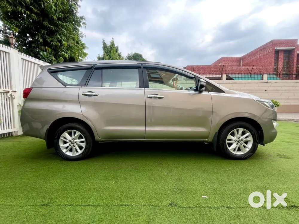 Toyota Innova Crysta 2.4 G Mt 7 Str, 2019, Diesel