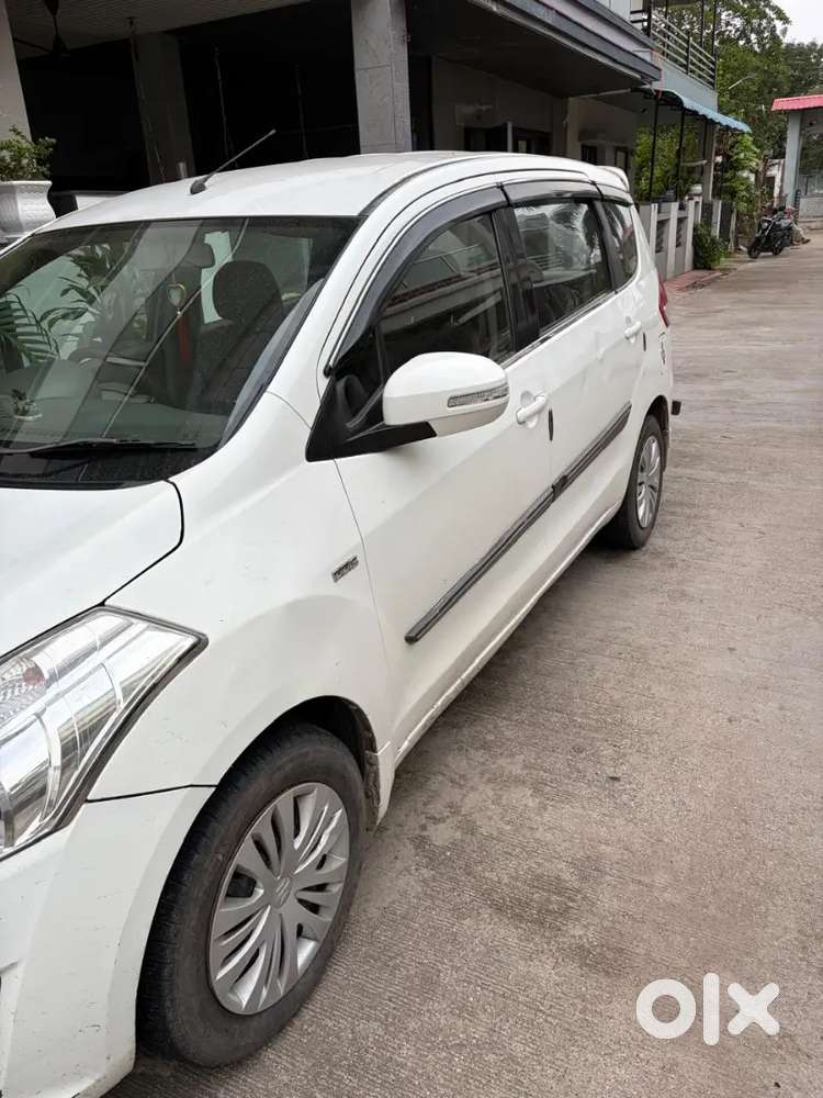 Maruti Suzuki Ertiga 2012