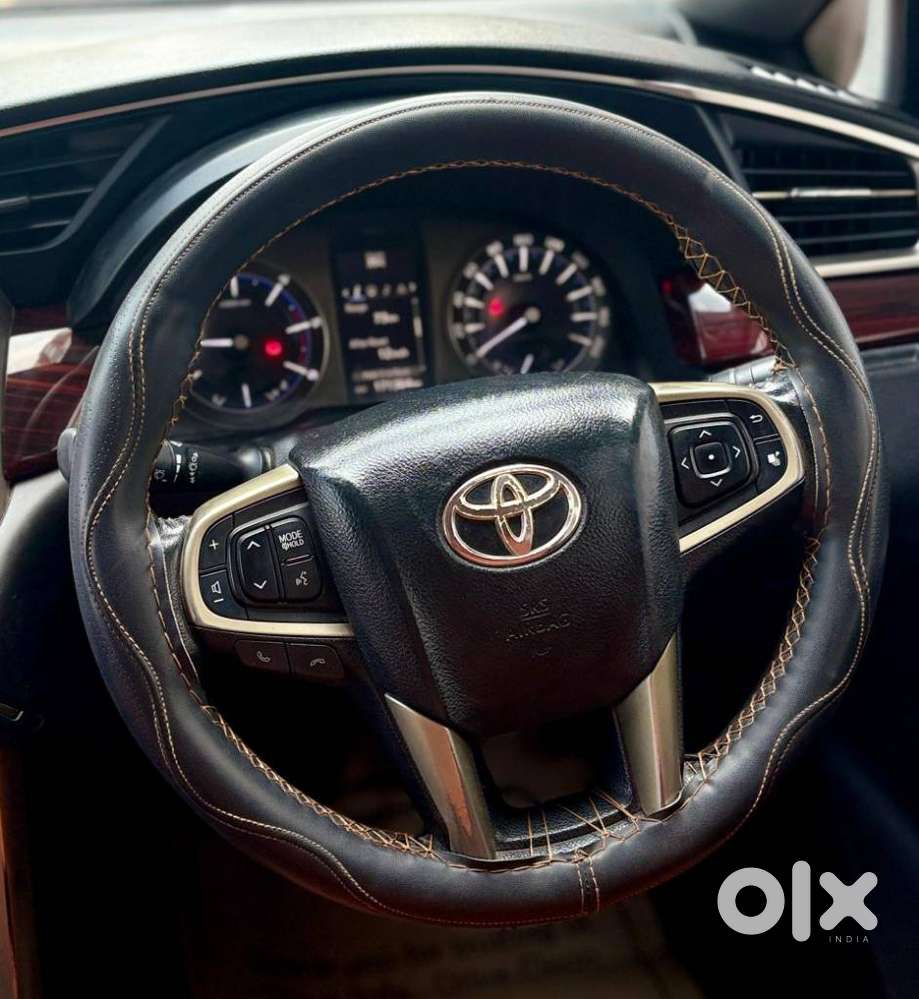 Toyota Innova Crysta 2.4 V, 2017, Diesel