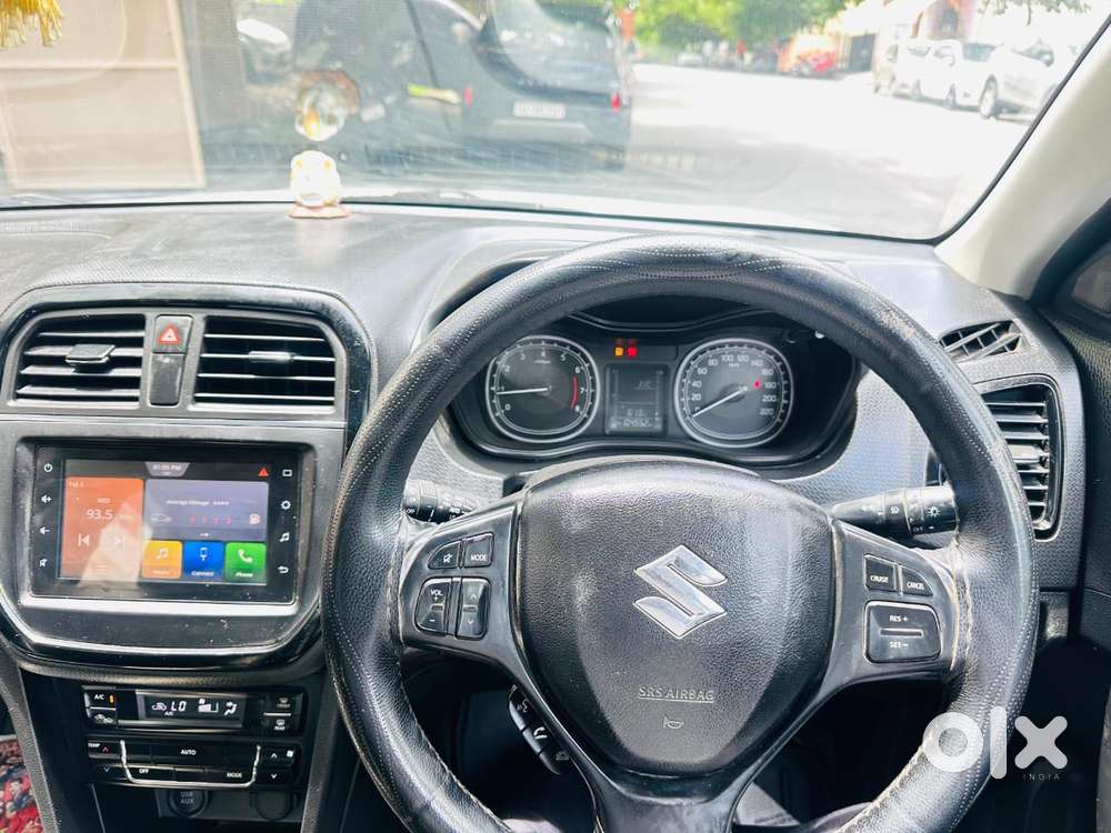 Maruti Suzuki Brezza 1.5 Zxi Smart Hybrid Dual Tone, 2020, Petrol