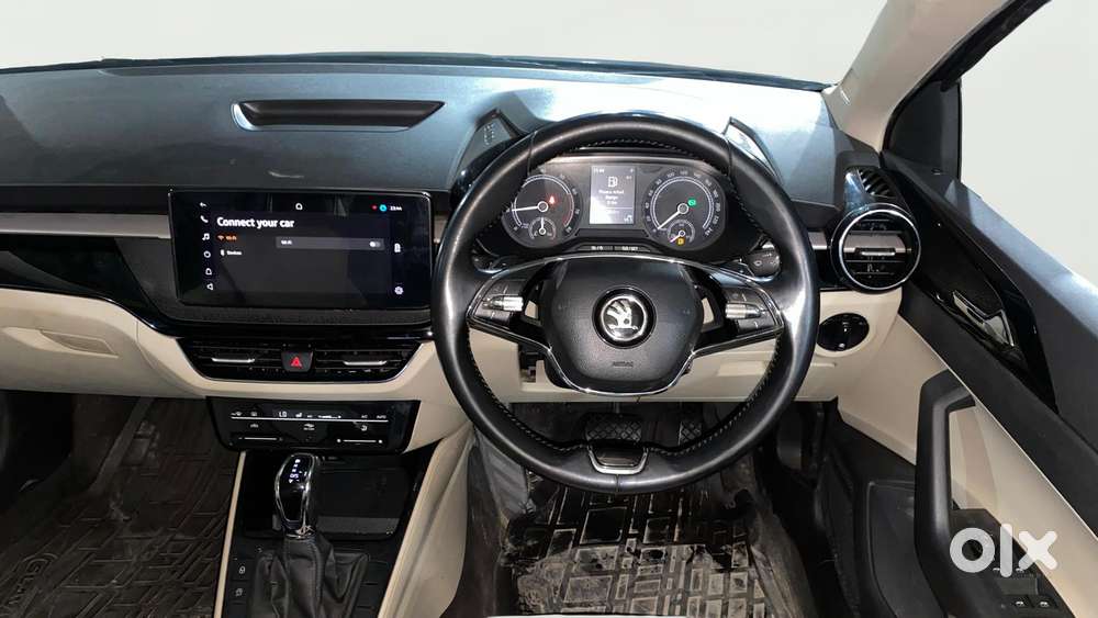 Skoda Slavia 1.0 Ambition Tsi At, 2022, Petrol