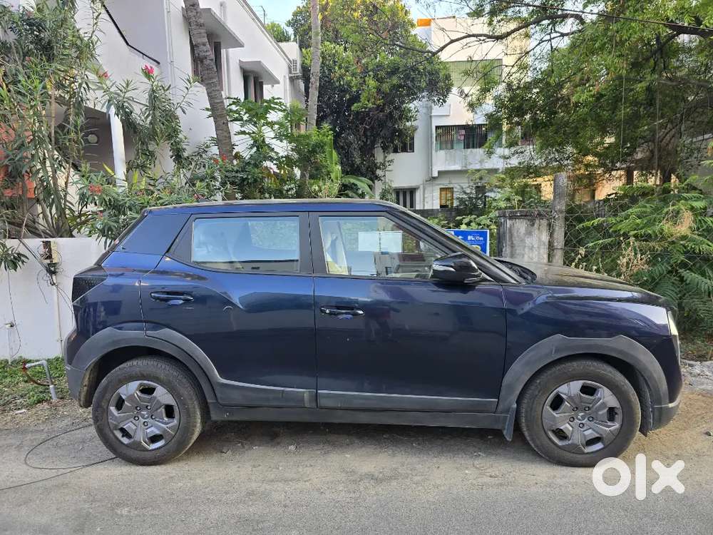 Mahhindra Xuv 3x0 Petrol At Torque Converter 2024 Mmodel