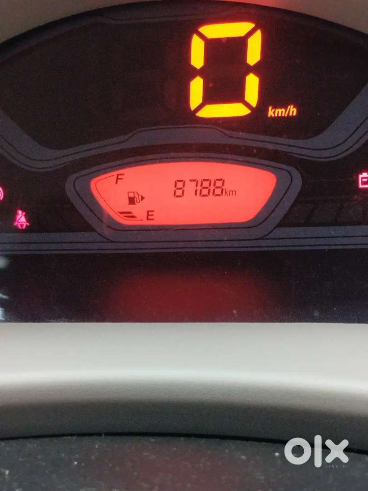 Urgent Sell Maruti Eeco White Colour Brand New Condition