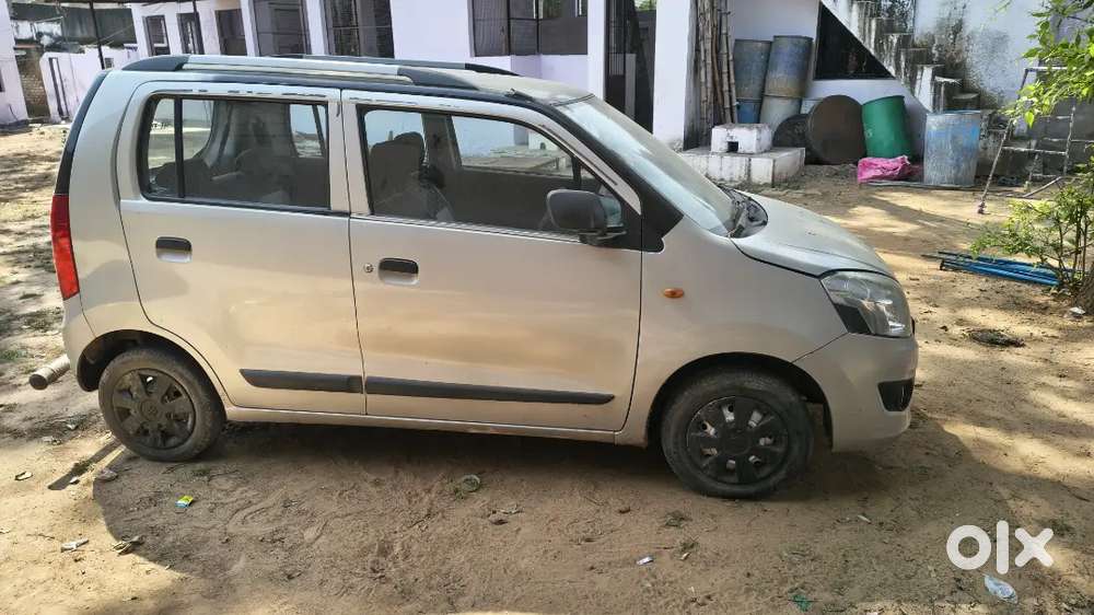 Maruti Suzuki Wagon R Lxi 2011 December Model