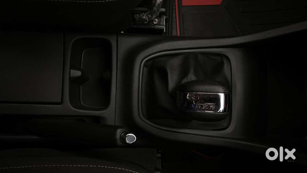 Renault Triber Rxz Easy-r Amt, 2023, Petrol