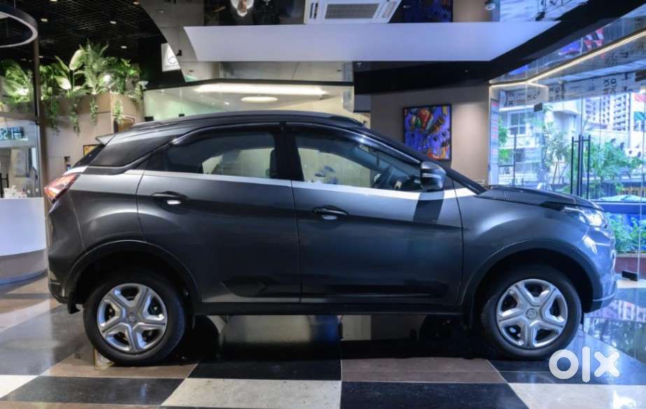 Tata Nexon 1.2 Revotron Xma Amt (s), 2023, Petrol