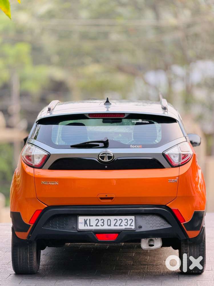 Tata Nexon 1.2 Revotron Xza Plus (l) Dual Tone, 2018, Petrol