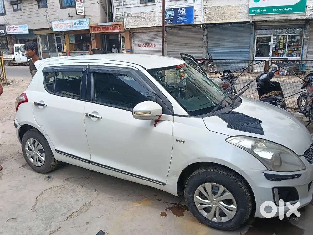 Maruti Suzuki Swift 2015 Petrol 145000 Km Driven