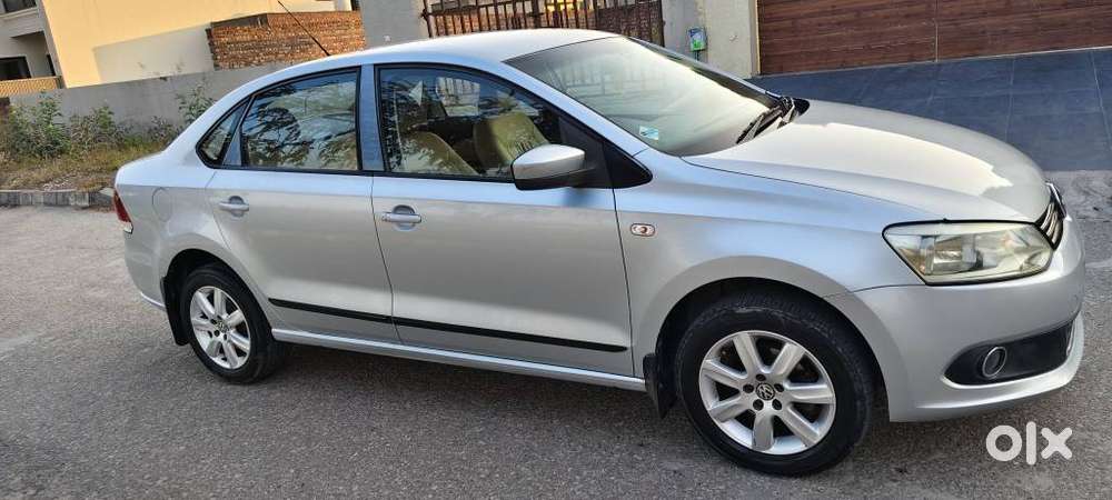 Volkswagen Vento 1.2 Highline Plus At 16 Alloy, 2011, Petrol
