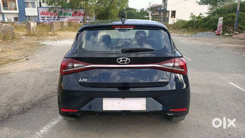 Hyundai I20 Asta (o) 1.2 Mt, 2022, Petrol
