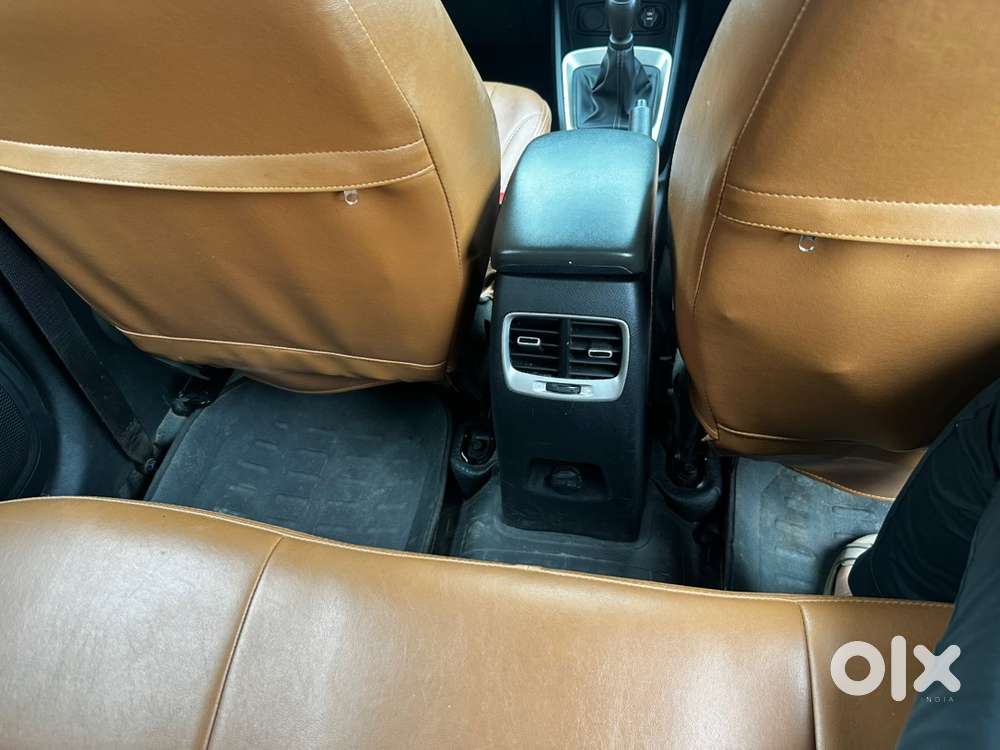 Hyundai Venue S Plus Petrol Manual 2020