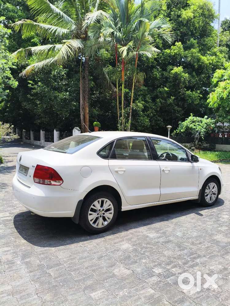 Volkswagen Vento 2014 Petrol 76000 Km Driven