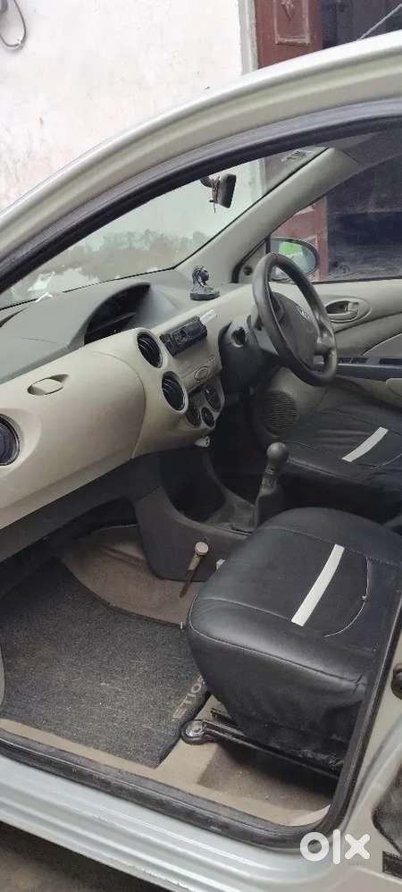Toyota Etios Liva 2016