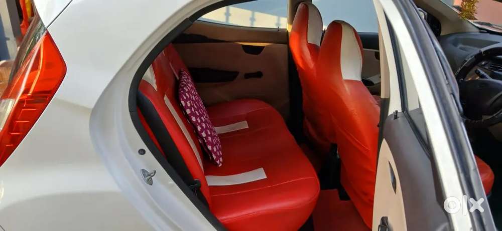 Hyundai Eon Magna 2013 White