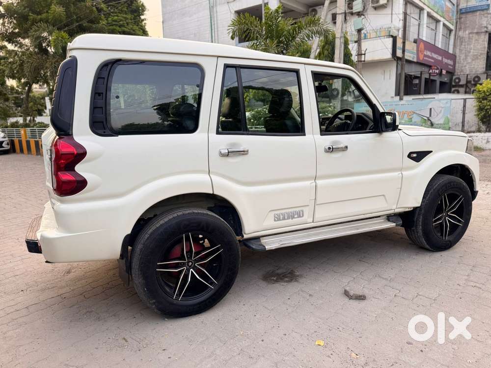 Mahindra Scorpio S5 Plus, 2018, Diesel