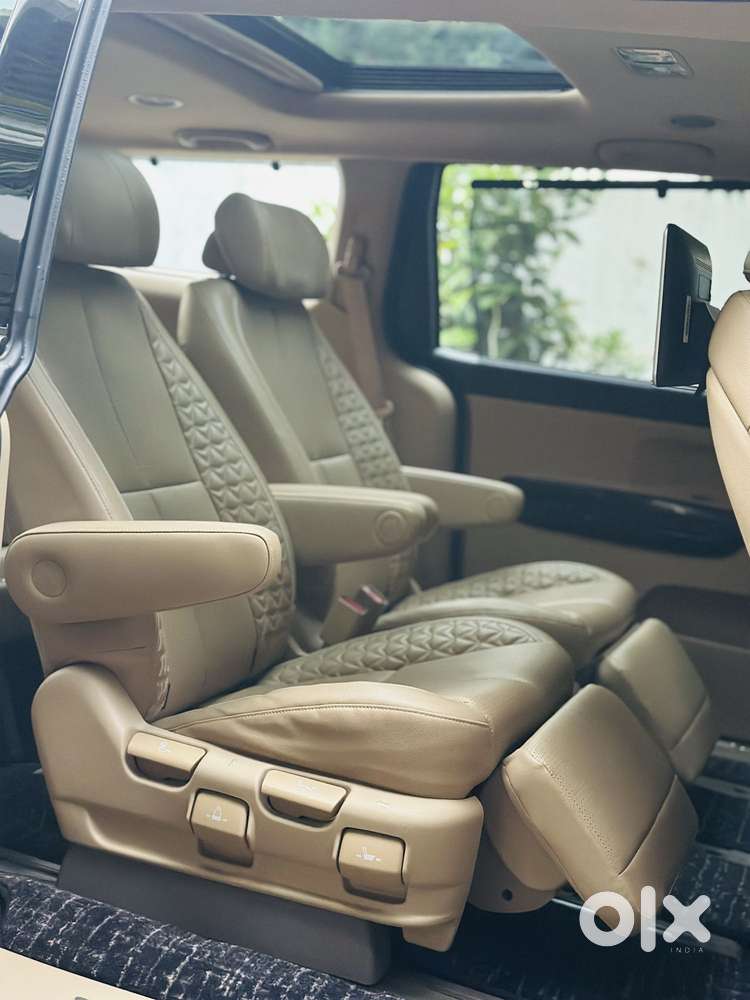 Kia Carnival Limousine Plus 7 Str, 2022, Diesel