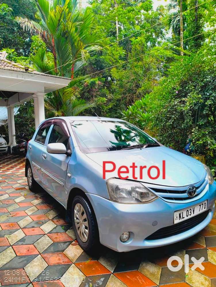 Toyota Etios Liva G, 2011, Petrol