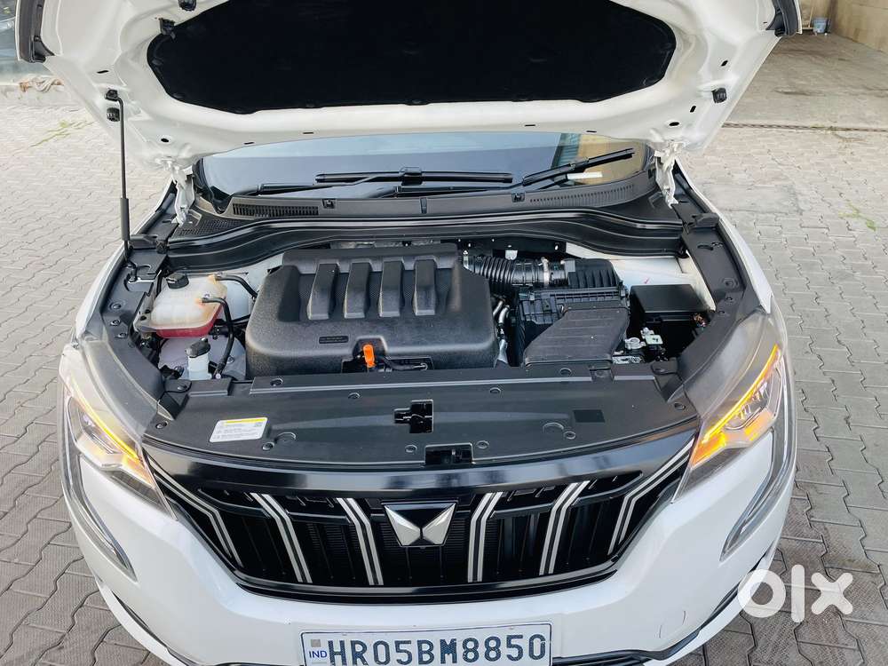 Mahindra Xuv700 2.0 Ax 5 Petrol At Str, 2024, Petrol