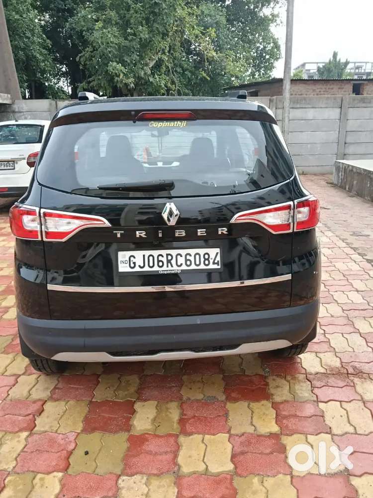 Renault Triber 1.0 Rxz 2025 Manual