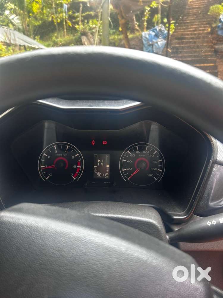 Mahindra Kuv 100 Petrol Manual 2017