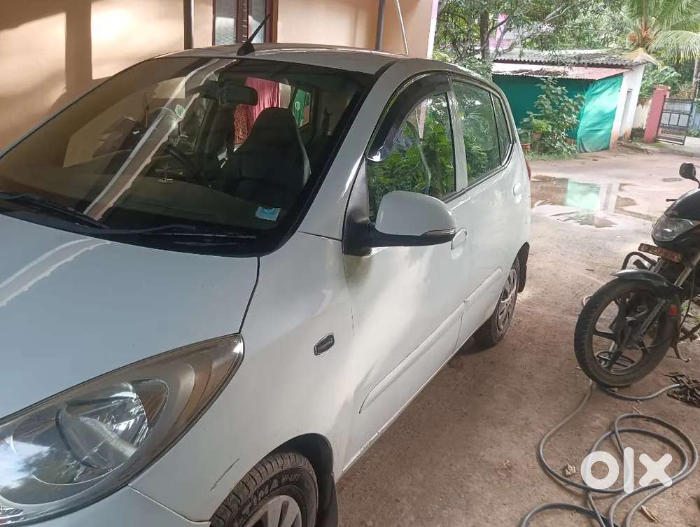 Hyundai I10 2011 Petrol 92000 Km Driven, In Good Condition