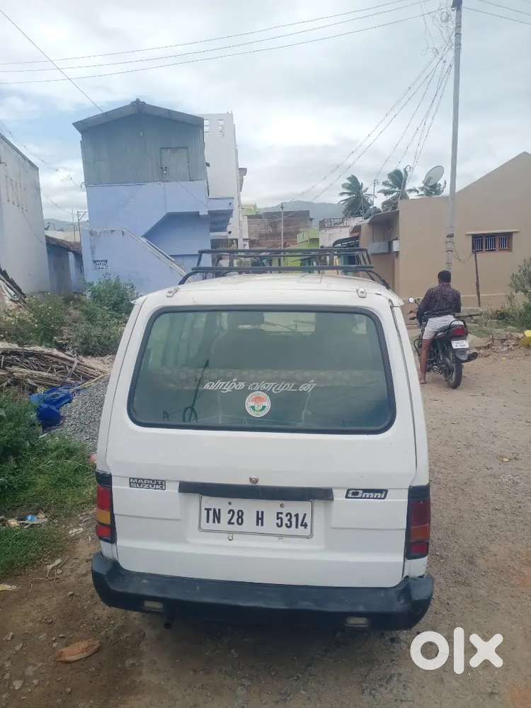 Maruti Suzuki Omni 2000