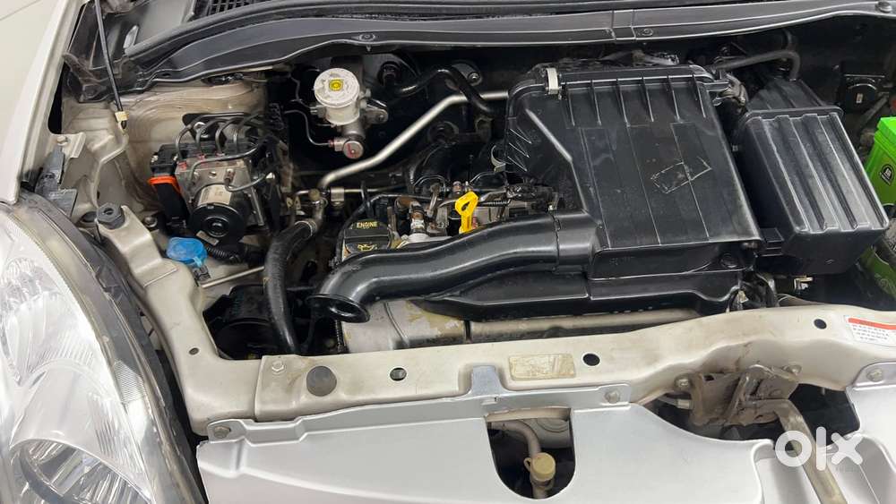 Maruti Suzuki Swift Dzire 1.2 Zxi Bsiv, 2012, Petrol