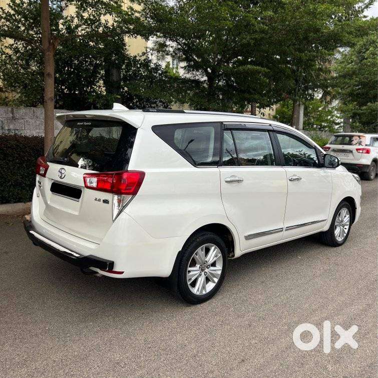 Toyota Innova Crysta 2.8z Automatic, 2018, Diesel