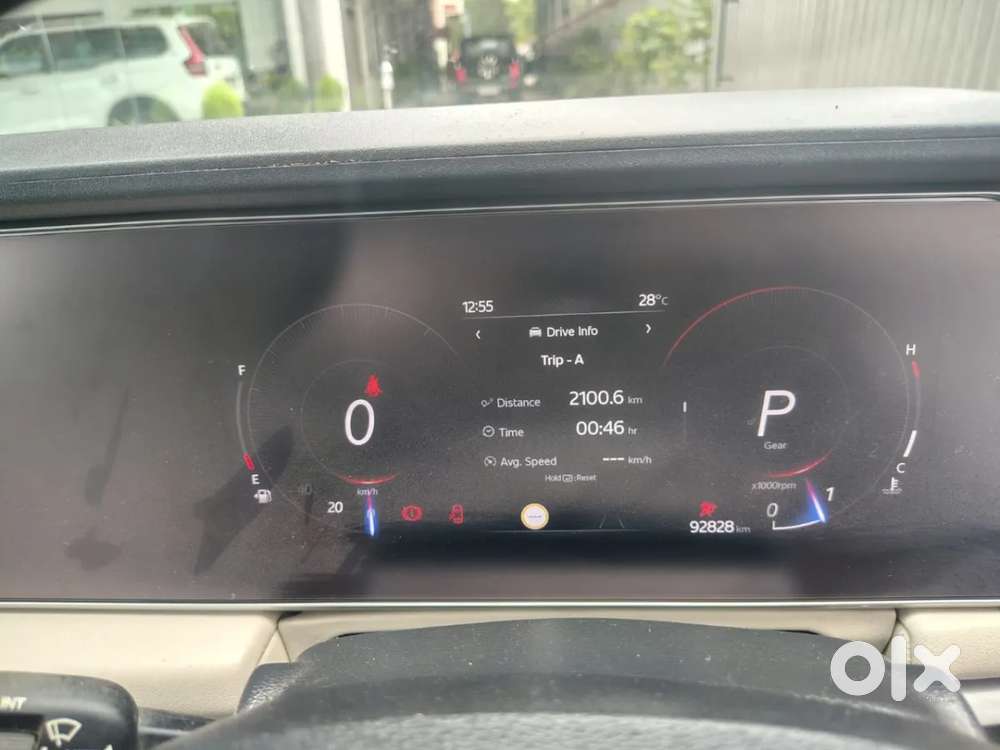 Mahindra Xuv700 2.2 Ax 7 Diesel At Luxury Pack Str Awd, 2022, Diesel