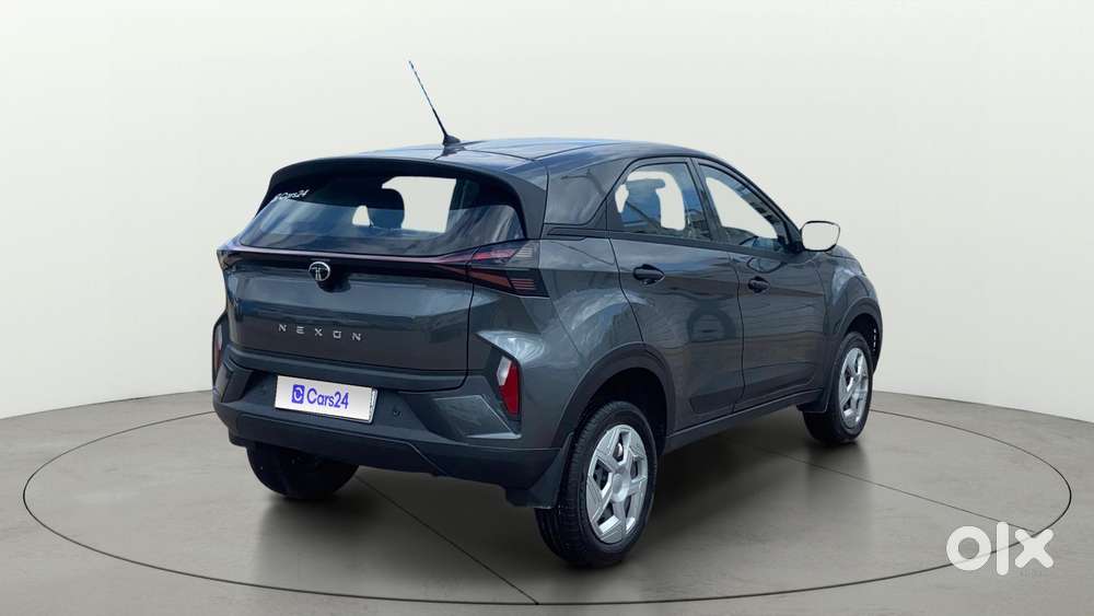 Tata Nexon Smart Plus S 1.2 Revotron Petrol 5 Mt, 2025, Petrol