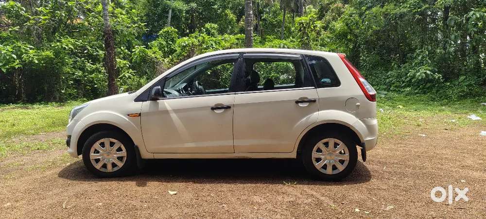 Ford Figo 2013 Diesel 74800 Km Driven.