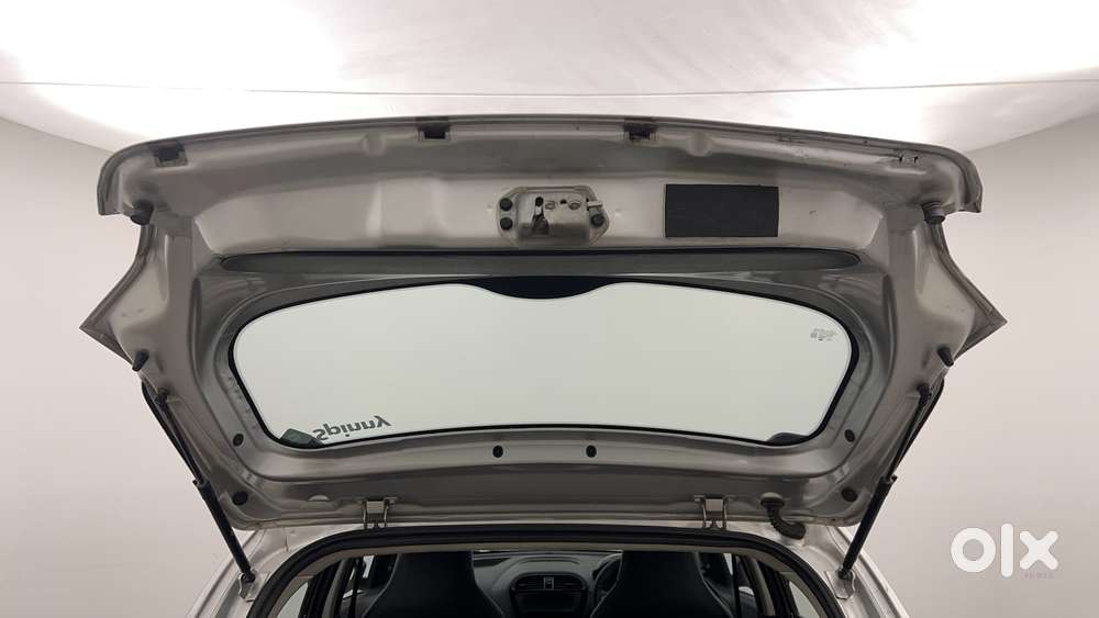 Tata Tiago 1.2 Revotron Xm, 2018, Petrol